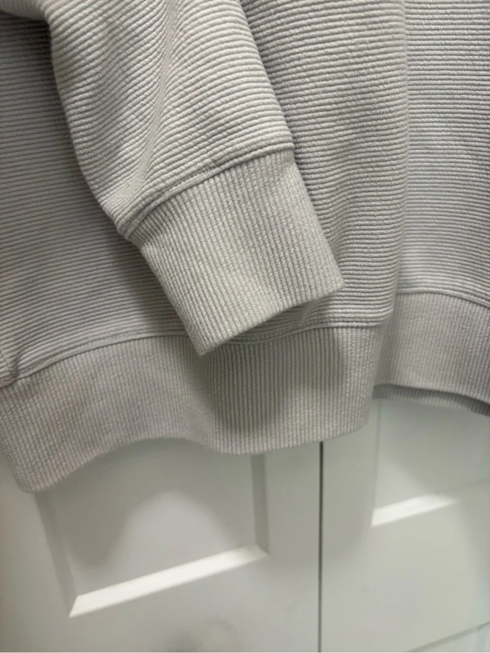 Lands End women’s Light Gray Mock Neck cabincore Sweater size Small